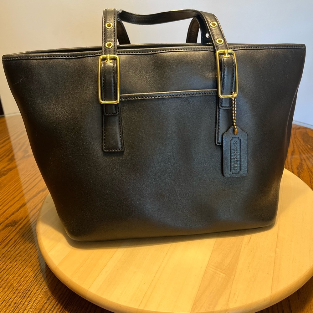 Coach Black Leather Briefcase with Structured Design